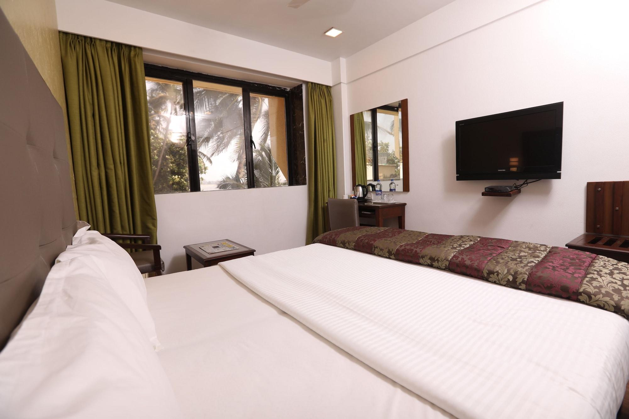 Citizen Hotel Мумбаи Экстерьер фото