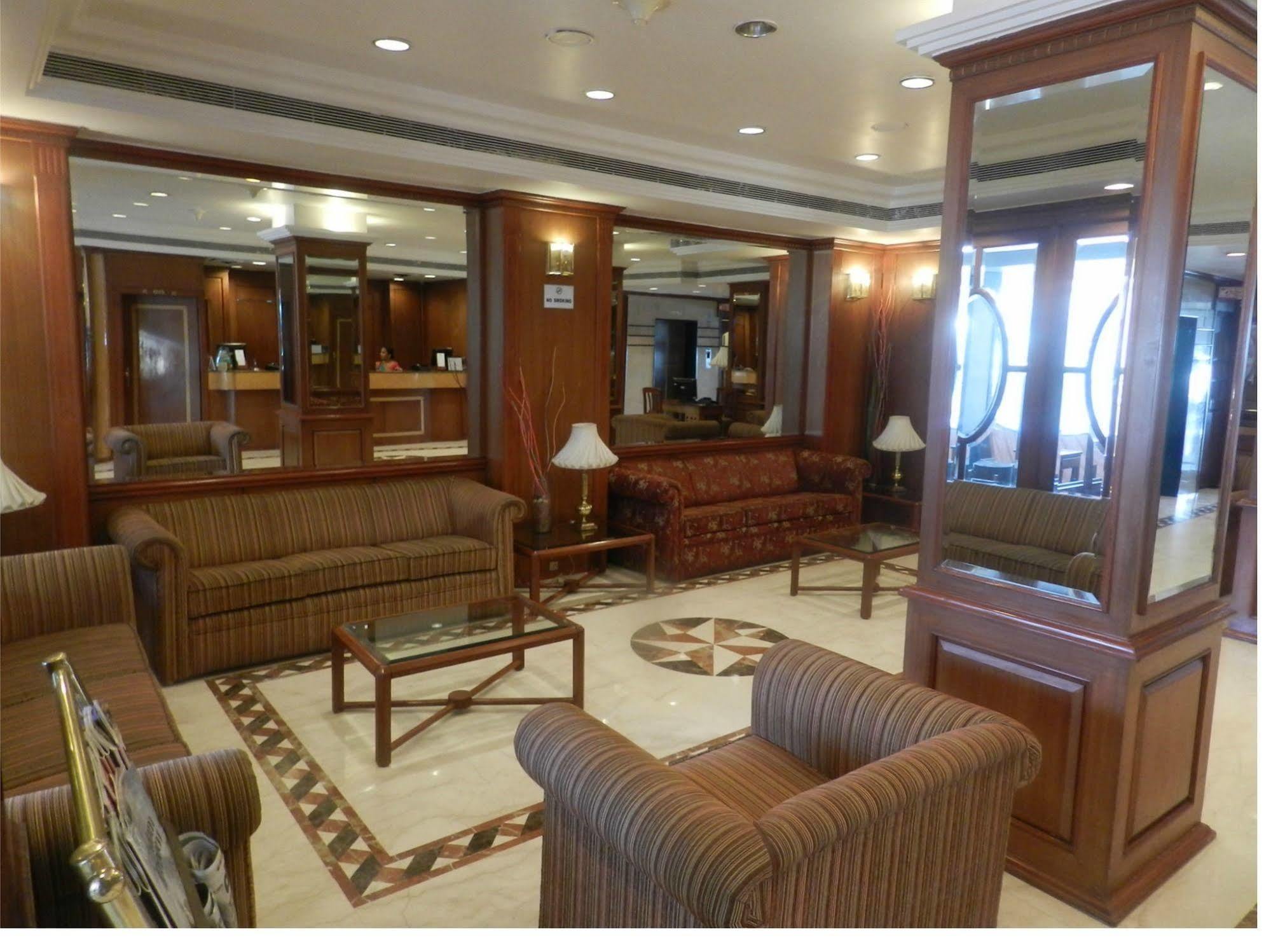 Citizen Hotel Мумбаи Экстерьер фото