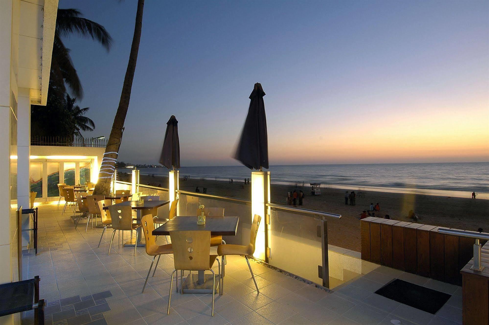 Citizen Hotel Мумбаи Экстерьер фото